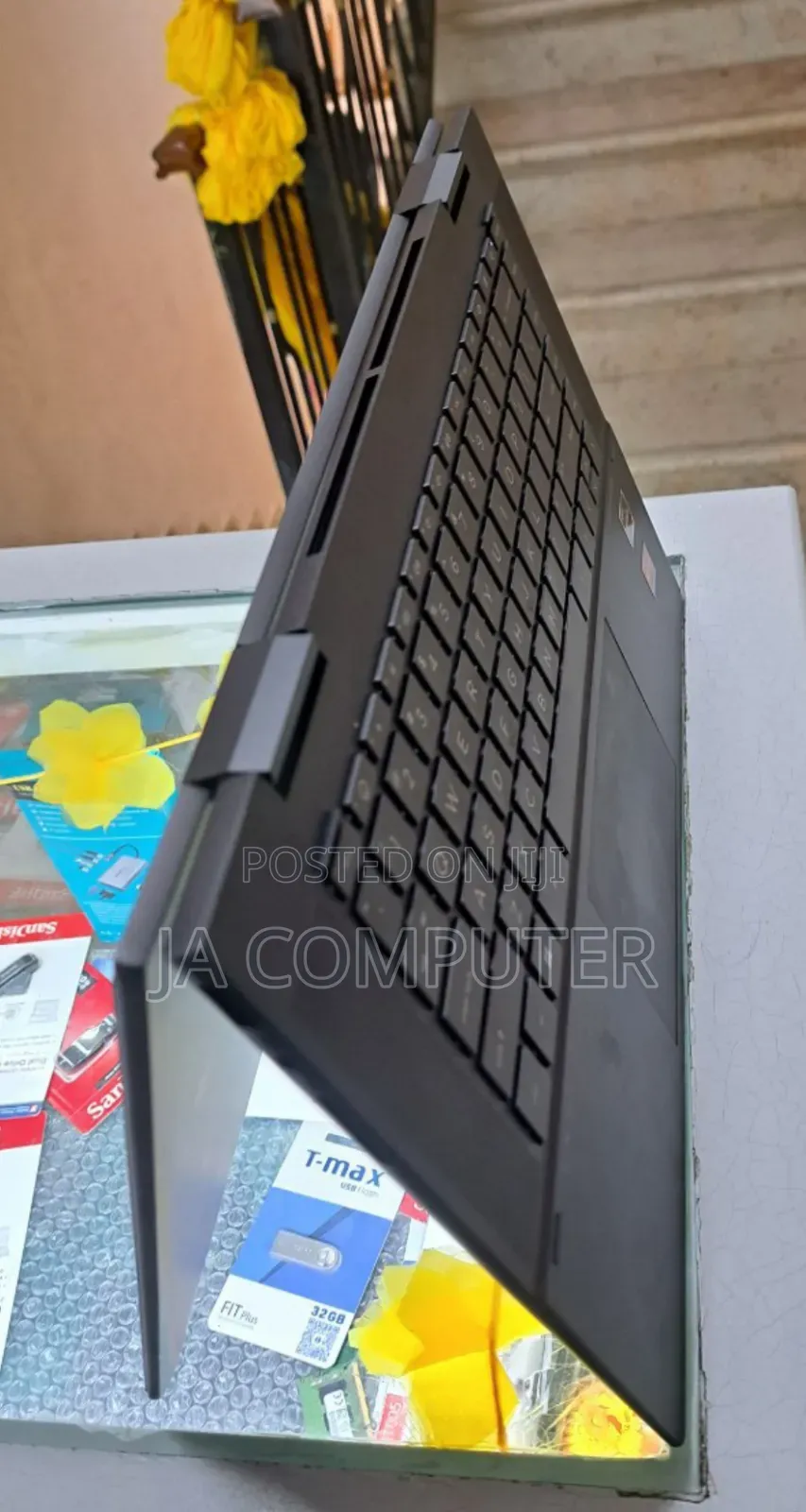 New Laptop HP Envy X360 12GB AMD Ryzen 7 SSD 512GB