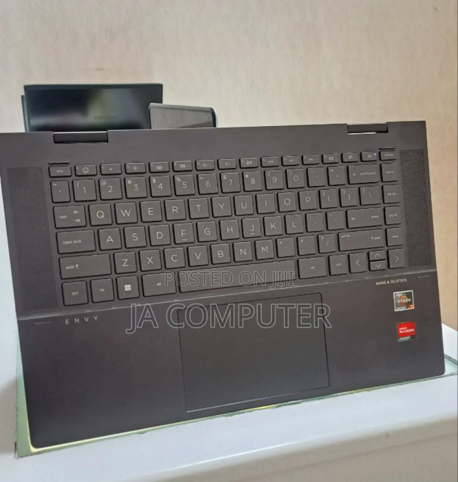 New Laptop HP Envy X360 12GB AMD Ryzen 7 SSD 512GB