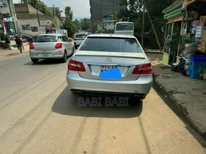 Mercedes-Benz C200 2012 Silver