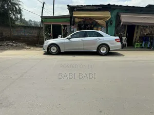 Mercedes-Benz C200 2012 Silver