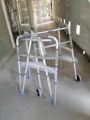 Walker/Walker Compact Walking Aid:Tested Load Capacity 150kg