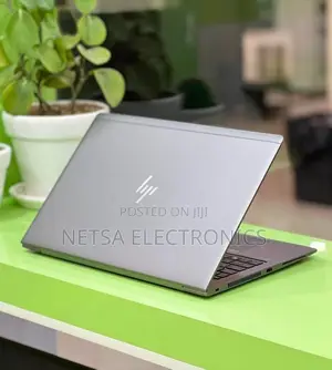 New Laptop HP ZBook 15u G5 16GB Intel Core I7 SSD 512GB