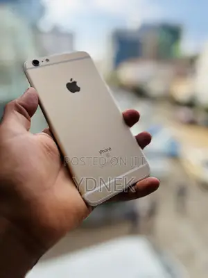Photo - Apple iPhone 6s Plus 16 GB Gold