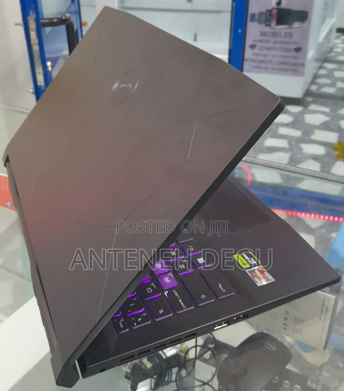 New Laptop MSI 16GB AMD Ryzen 7 SSD 512GB