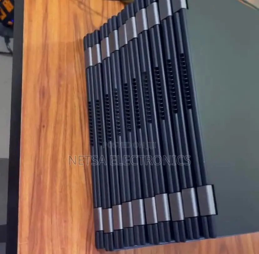 New Laptop Lenovo ThinkPad Yoga 370 8GB Intel Core I5 SSD 256GB