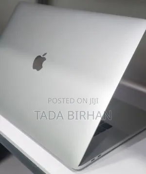Photo - New Laptop Apple MacBook Pro 2017 16GB Intel Core I7 SSD 2T