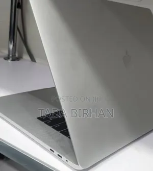 New Laptop Apple MacBook Pro 2017 16GB Intel Core I7 SSD 2T