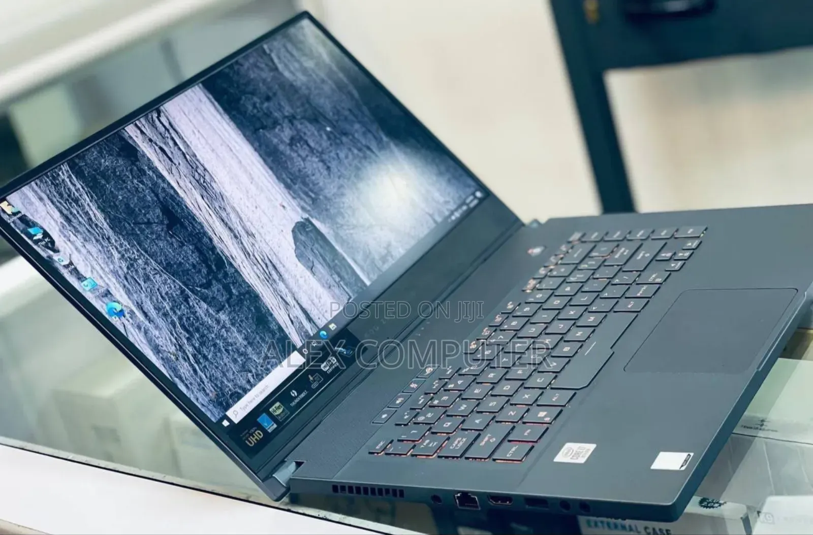 New Laptop Asus ROG Zephyrus G15 32GB Intel Core I7 SSD 512GB