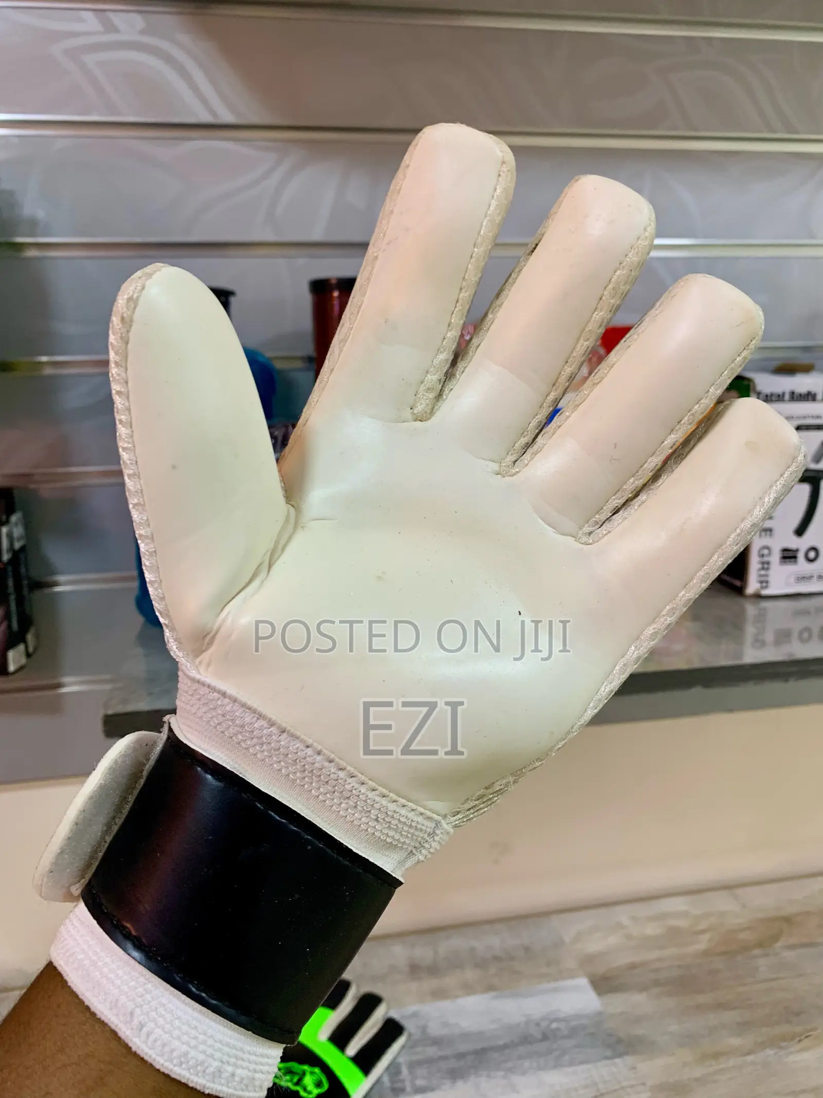 Glove for Goalkeepers