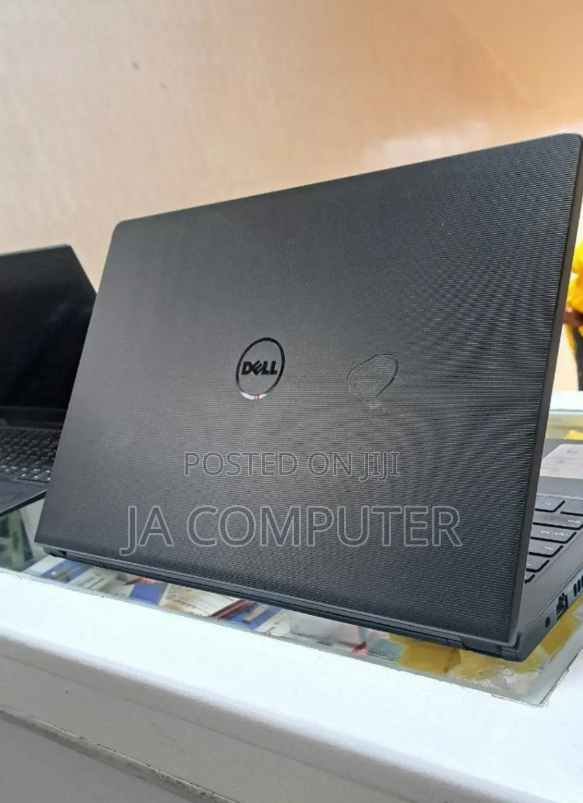 New Laptop Dell Vostro 15 3000 4GB Intel Core I5 HDD 500GB