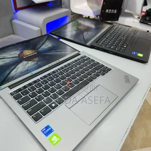 New Laptop Lenovo ThinkPad E14 G5 16GB Intel Core I7 SSD 512GB