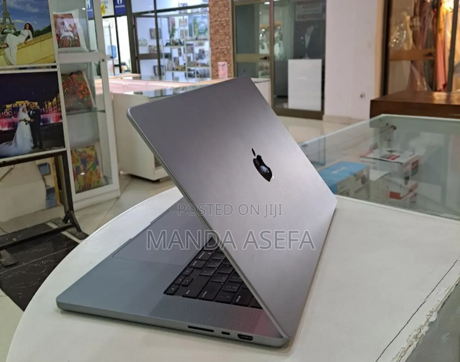 New Laptop Apple MacBook Pro 32GB Apple M2 SSD 512GB