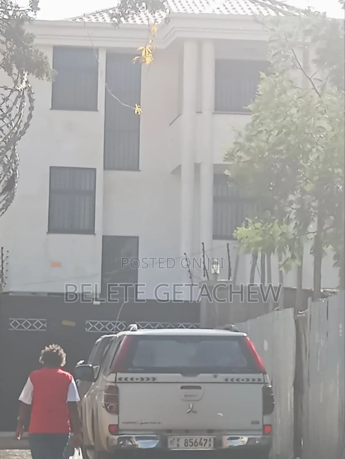 8bdrm House in Wosen Hillside, G+2, Bole for sale