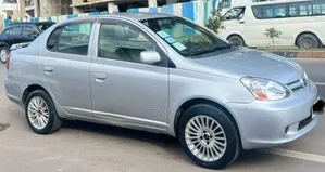 Toyota Platz 2005 Silver