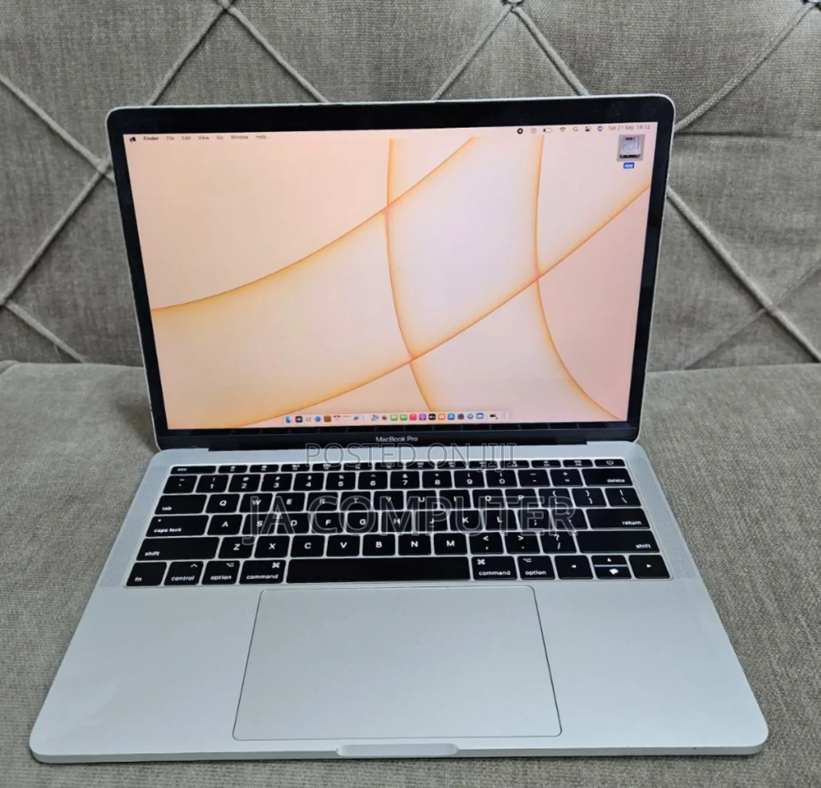 Laptop Apple MacBook Pro 2017 8GB Intel Core I5 SSD 128GB