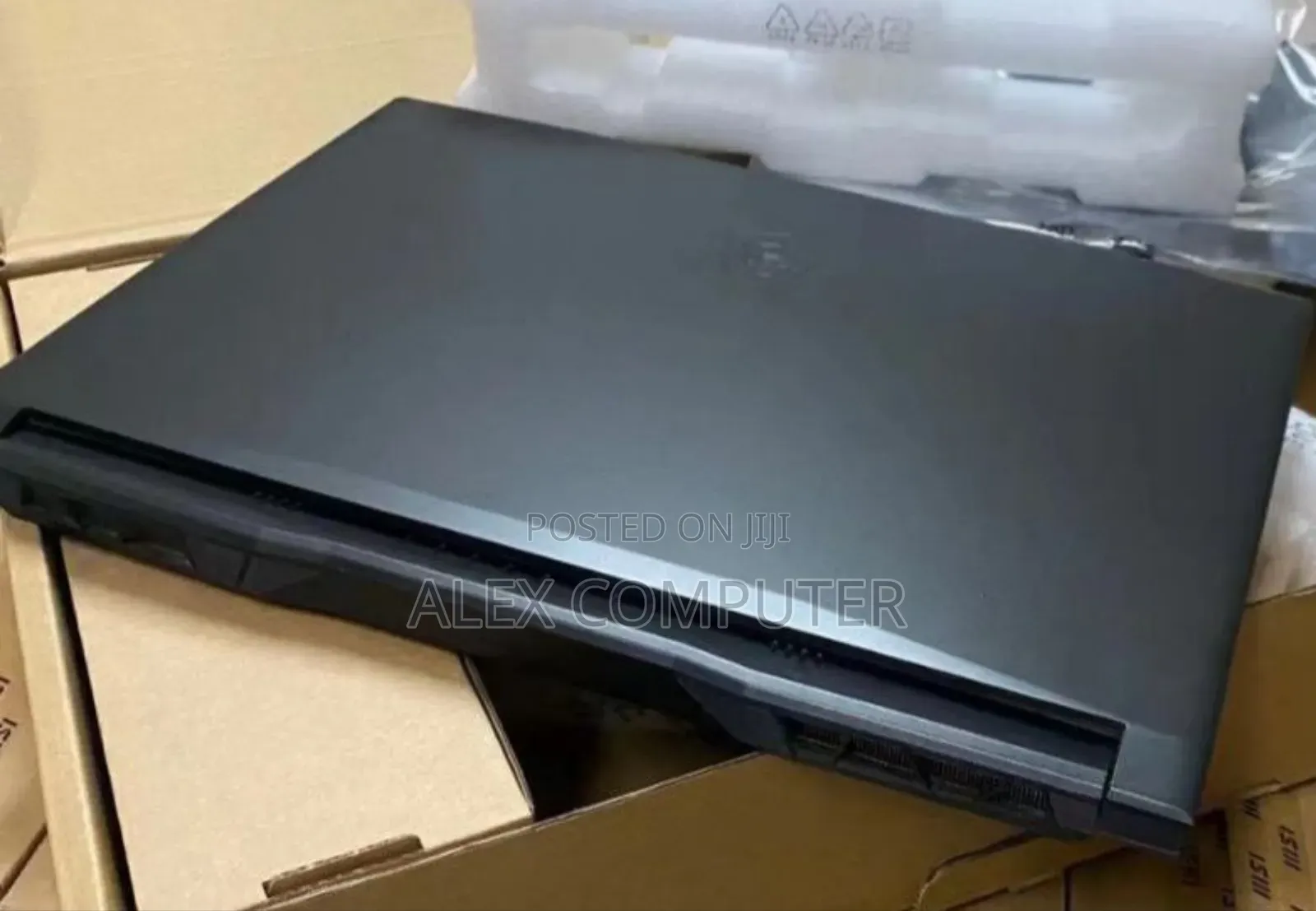 New Laptop MSI GE66 Raider 16GB Intel Core I7 SSD 1T