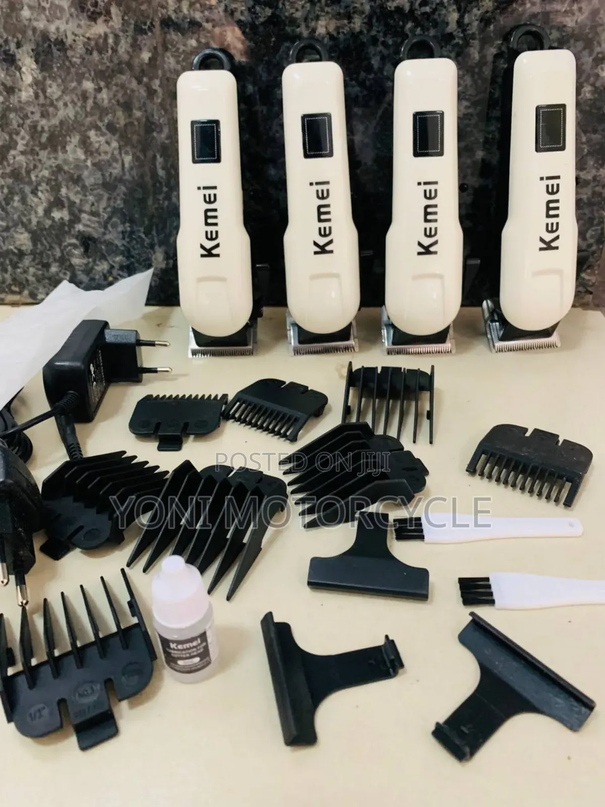 Kemei Rechargeable HAIR CLIPPER
 New(Packed)