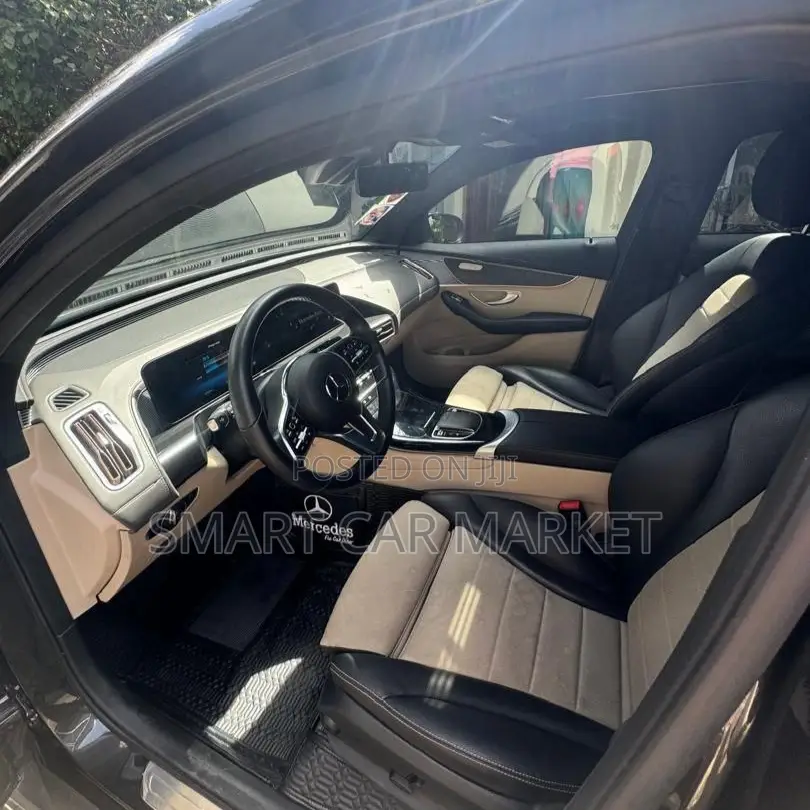 Mercedes-Benz E400 2023 Black