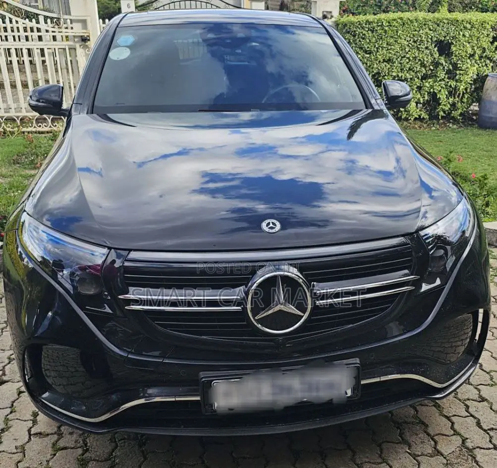 Mercedes-Benz E400 2023 Black