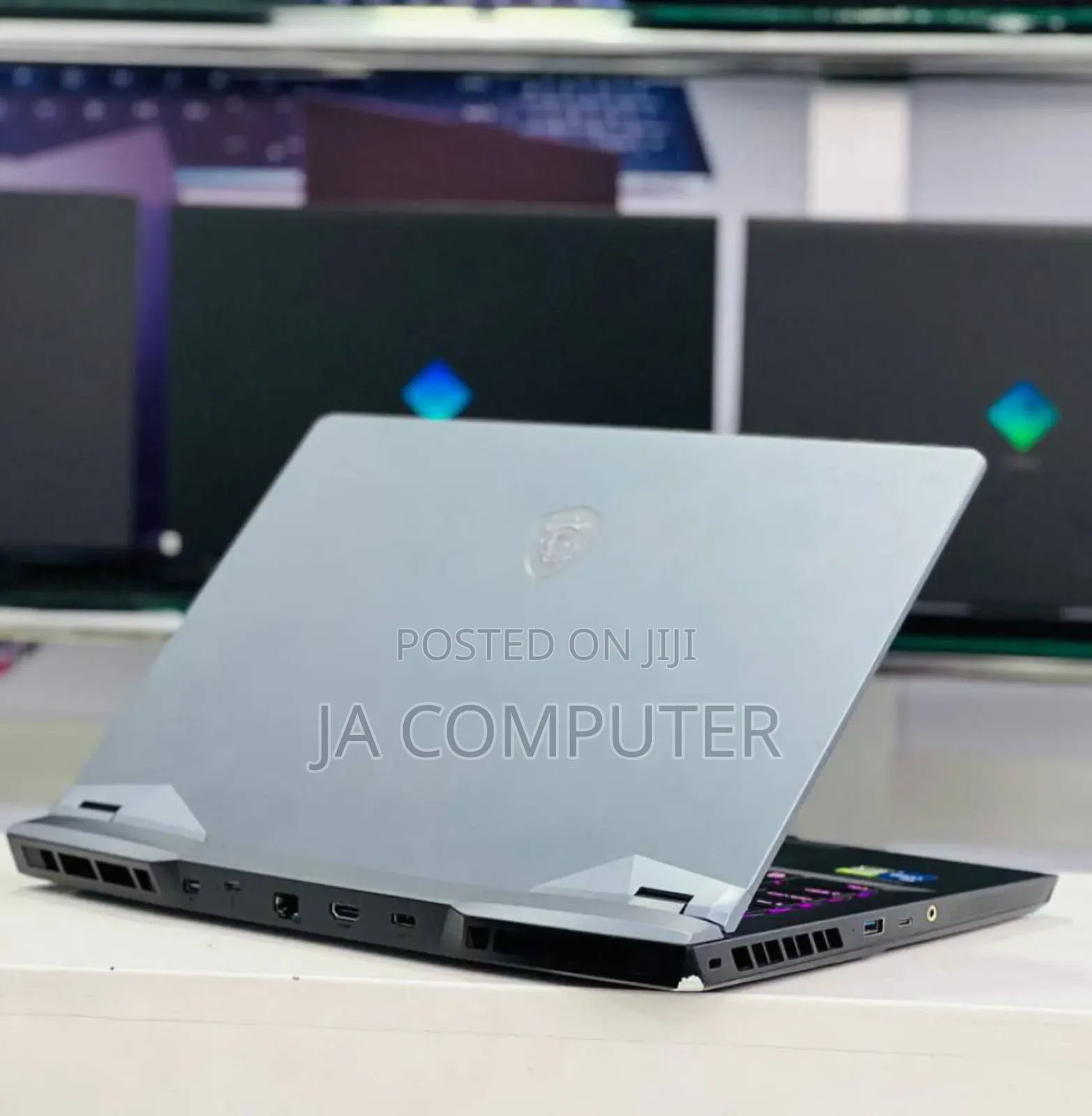 New Laptop MSI GE66 Raider 16GB Intel Core I7 SSD 1T