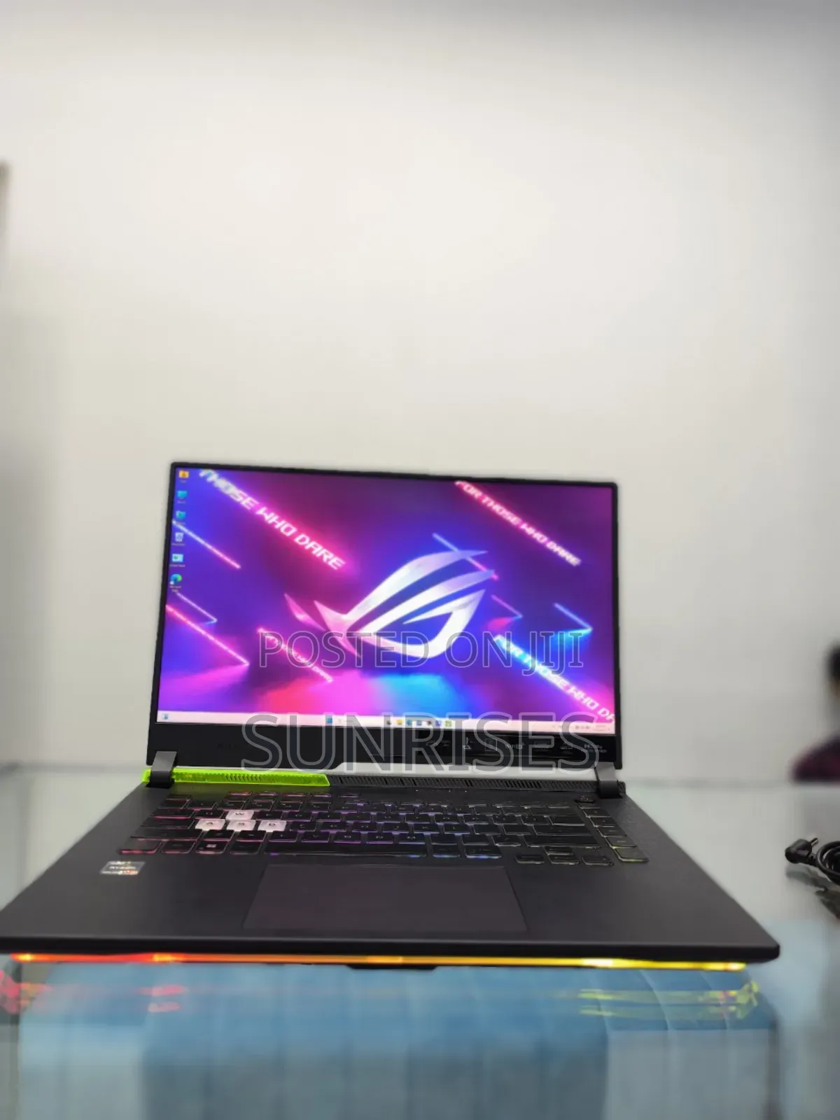 New Laptop Asus ROG Strix G15 16GB AMD Ryzen 9 SSD 512GB