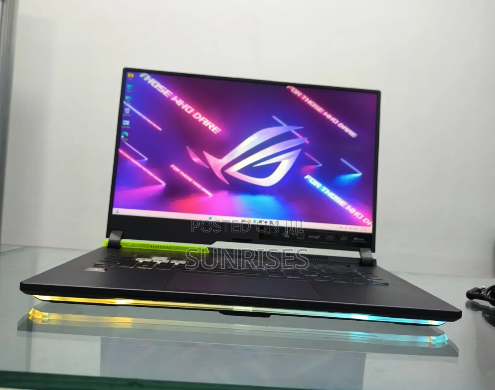 New Laptop Asus ROG Strix G15 16GB AMD Ryzen 9 SSD 512GB
