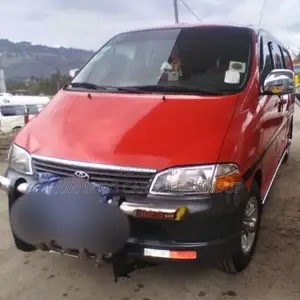 Photo - Toyota HiAce 2006 Red