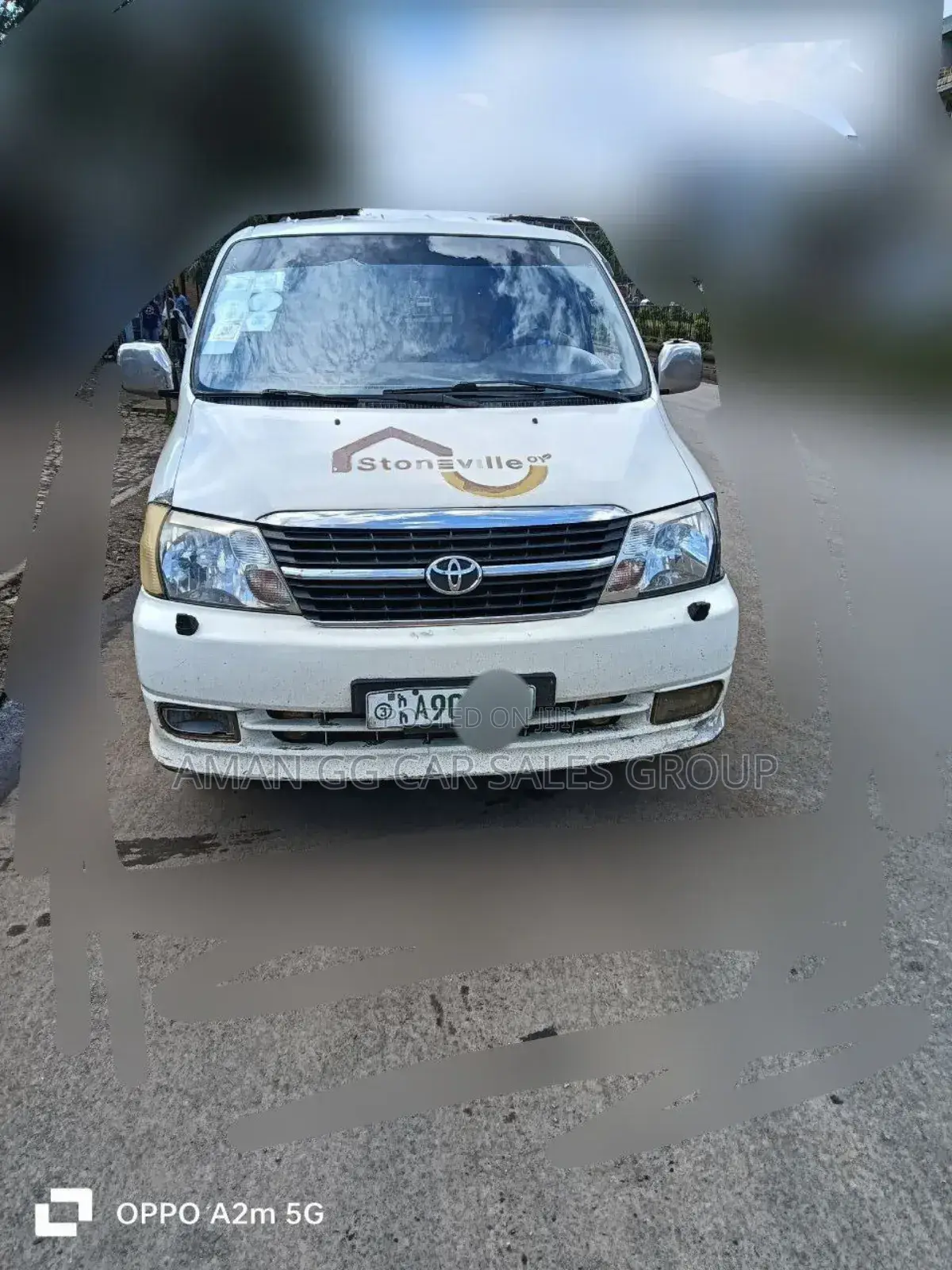 Toyota HiAce 2011 White