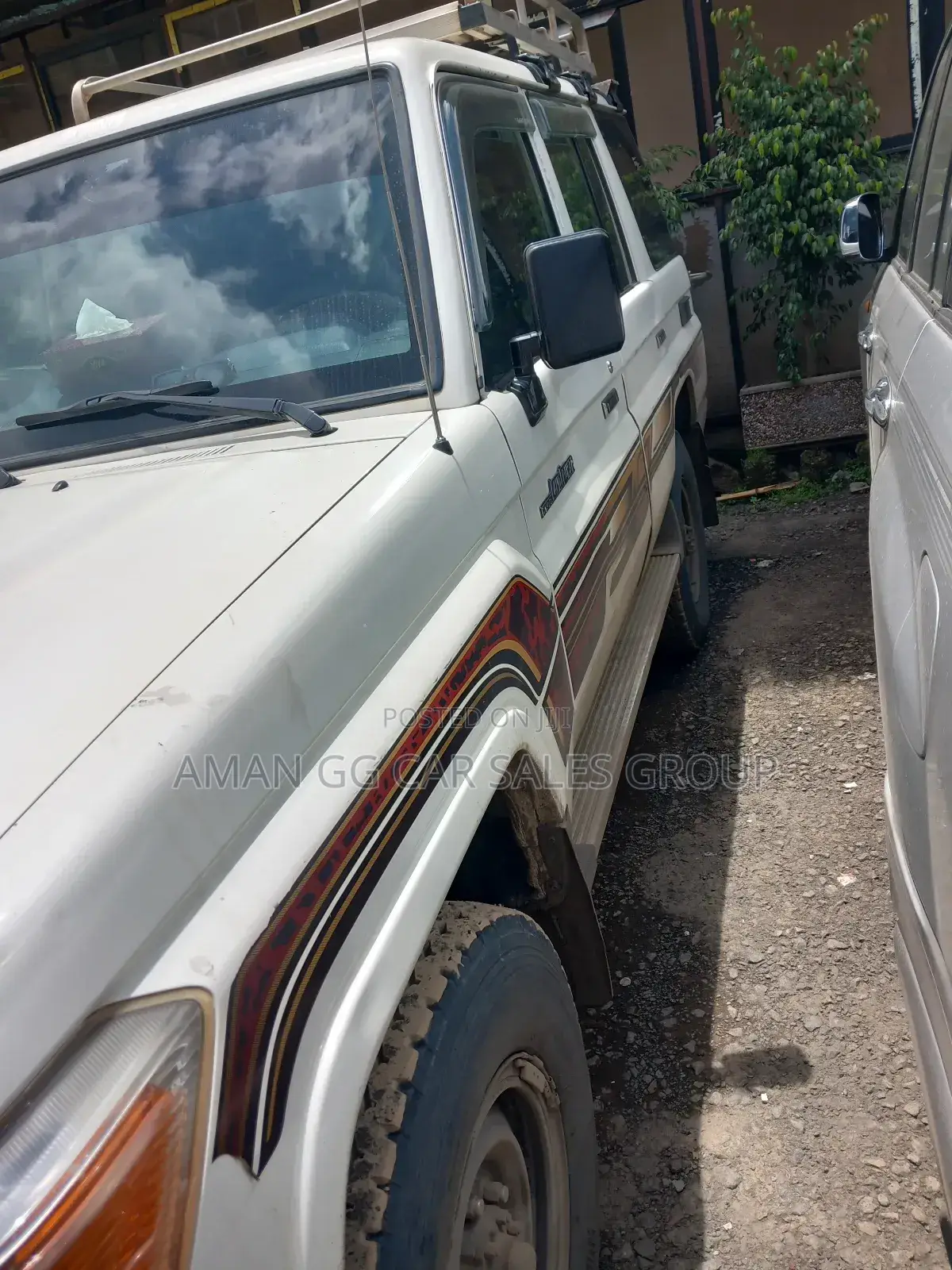 Toyota Land Cruiser 2016 White