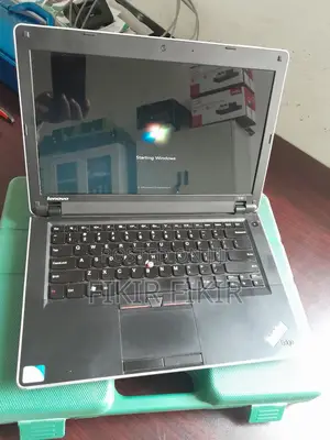 Laptop Lenovo ThinkPad Yoga 2GB Intel Core I7 HDD+SSD 320GB