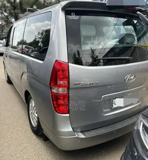 Hyundai Starex 2021 Silver