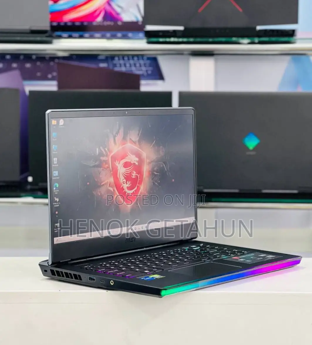 New Laptop MSI GE66 Raider 16GB Intel Core I7 SSD 1T