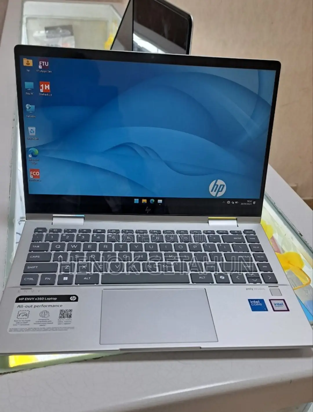 New Laptop HP Envy X360 16GB Intel Core I7 SSD 1T