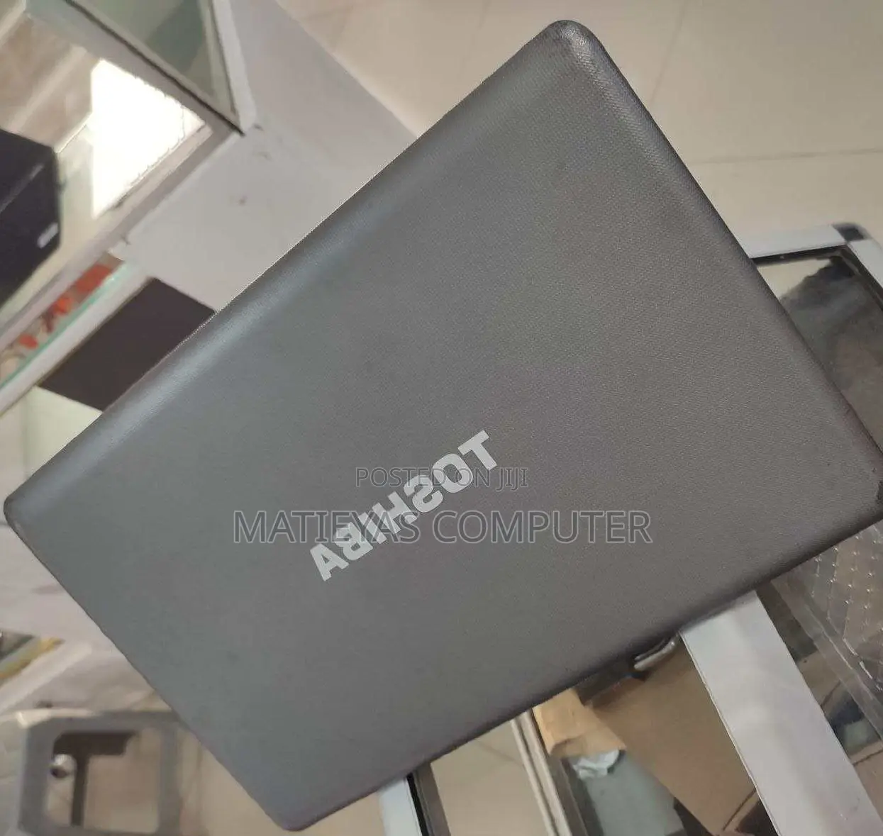 Laptop Toshiba Satellite Click 2 Pro 4GB Intel Core I3 HDD 500GB