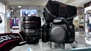 Canon 7d Mark 2 Camera With 24-70mm F4 Lens Red Ring