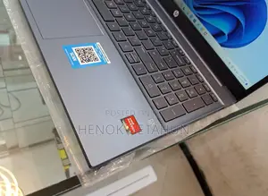 New Laptop HP Pavilion 15 8GB AMD Ryzen 5 SSD 512GB