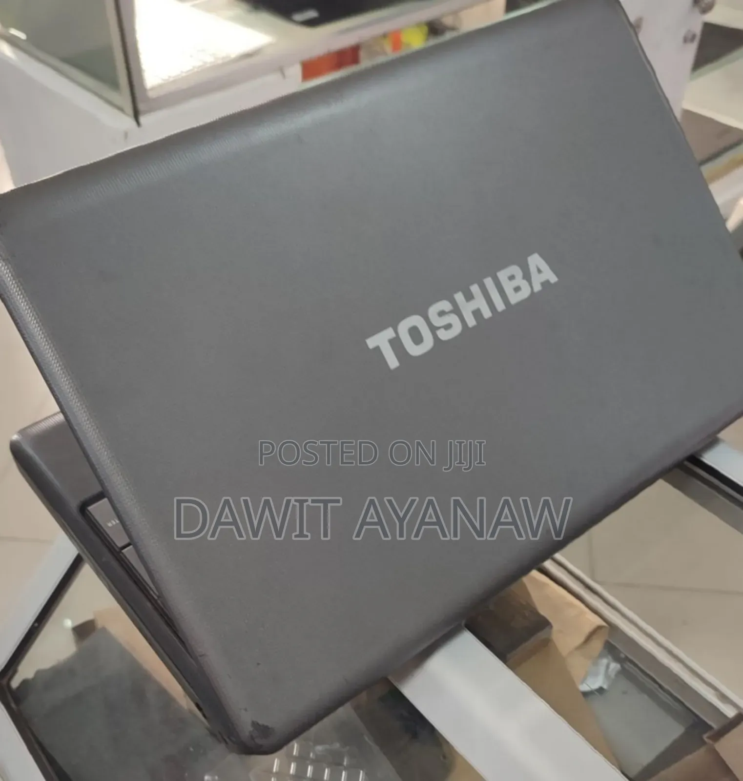 New Laptop Toshiba 4GB Intel Core I3 HDD 500GB