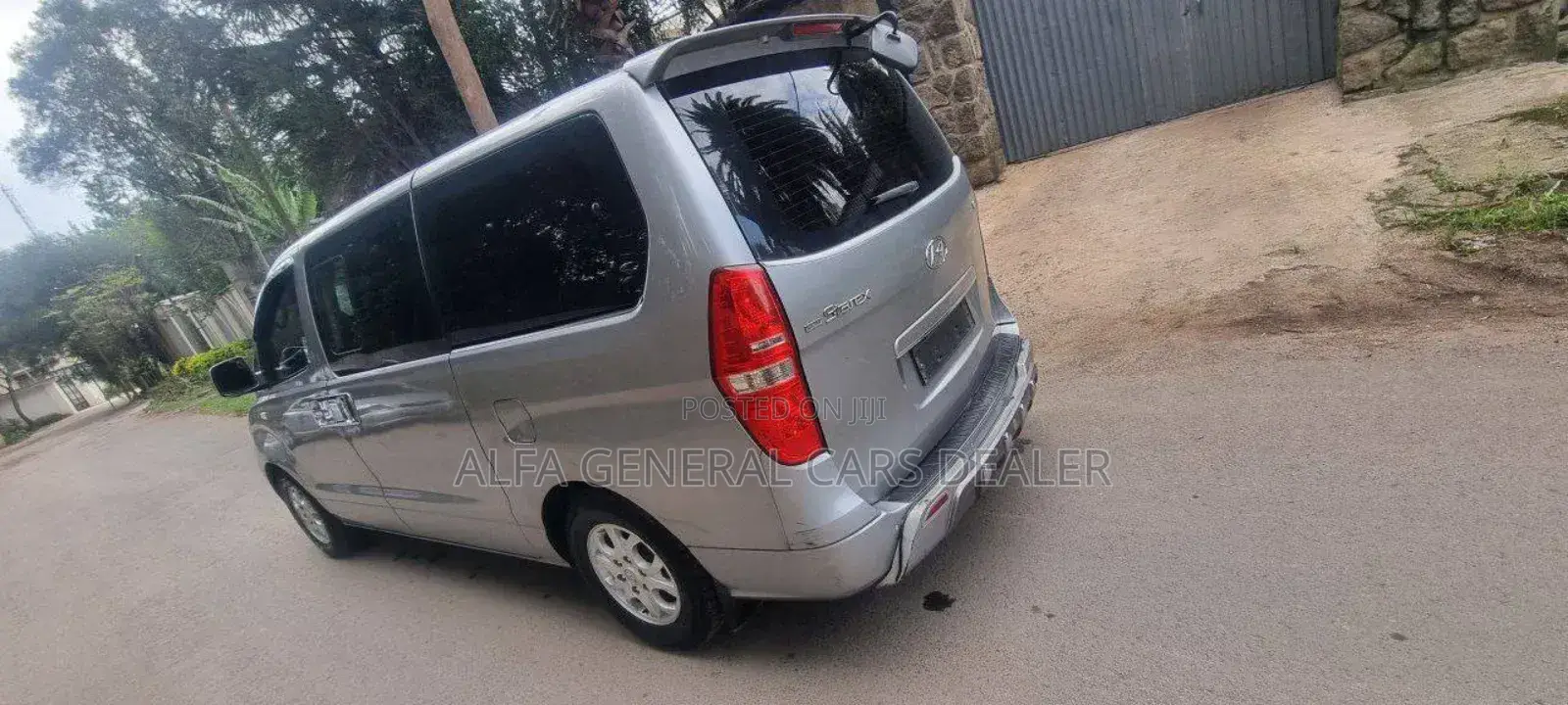 Hyundai Starex 2015 Silver