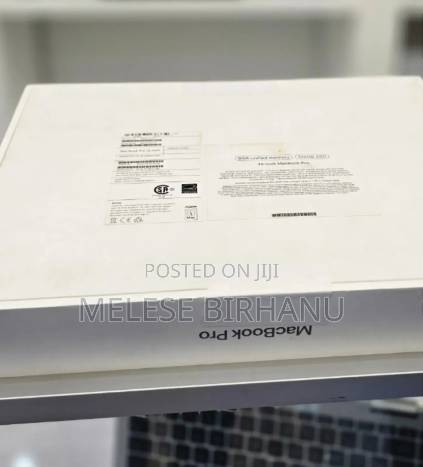 New Laptop Apple MacBook Pro 2022 M2 8GB Apple M2 SSD 256GB