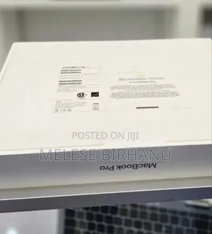 New Laptop Apple MacBook Pro 2022 M2 8GB Apple M2 SSD 256GB