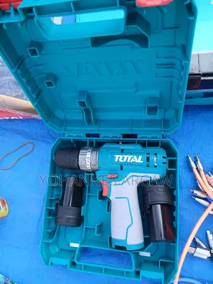 Charger Drill Total Tools እሁድ አንሰራም
