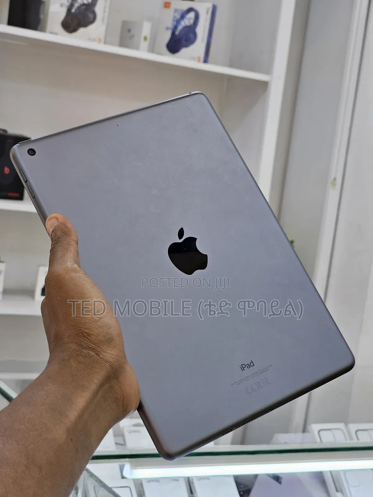New Apple iPad Air 64 GB