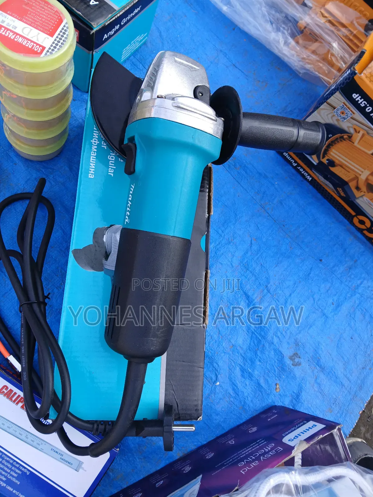 እሁድ አንሰራም Makita Grinder 840 Watt Tools