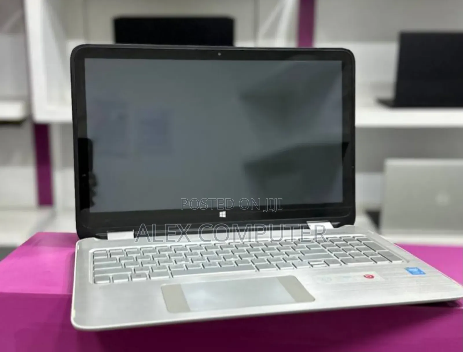 New Laptop HP Envy X360 8GB Intel Core I5 HDD 1T