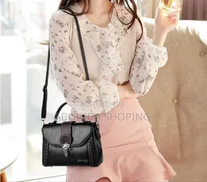 Lonsdale Lexury Bag Available in Our Store