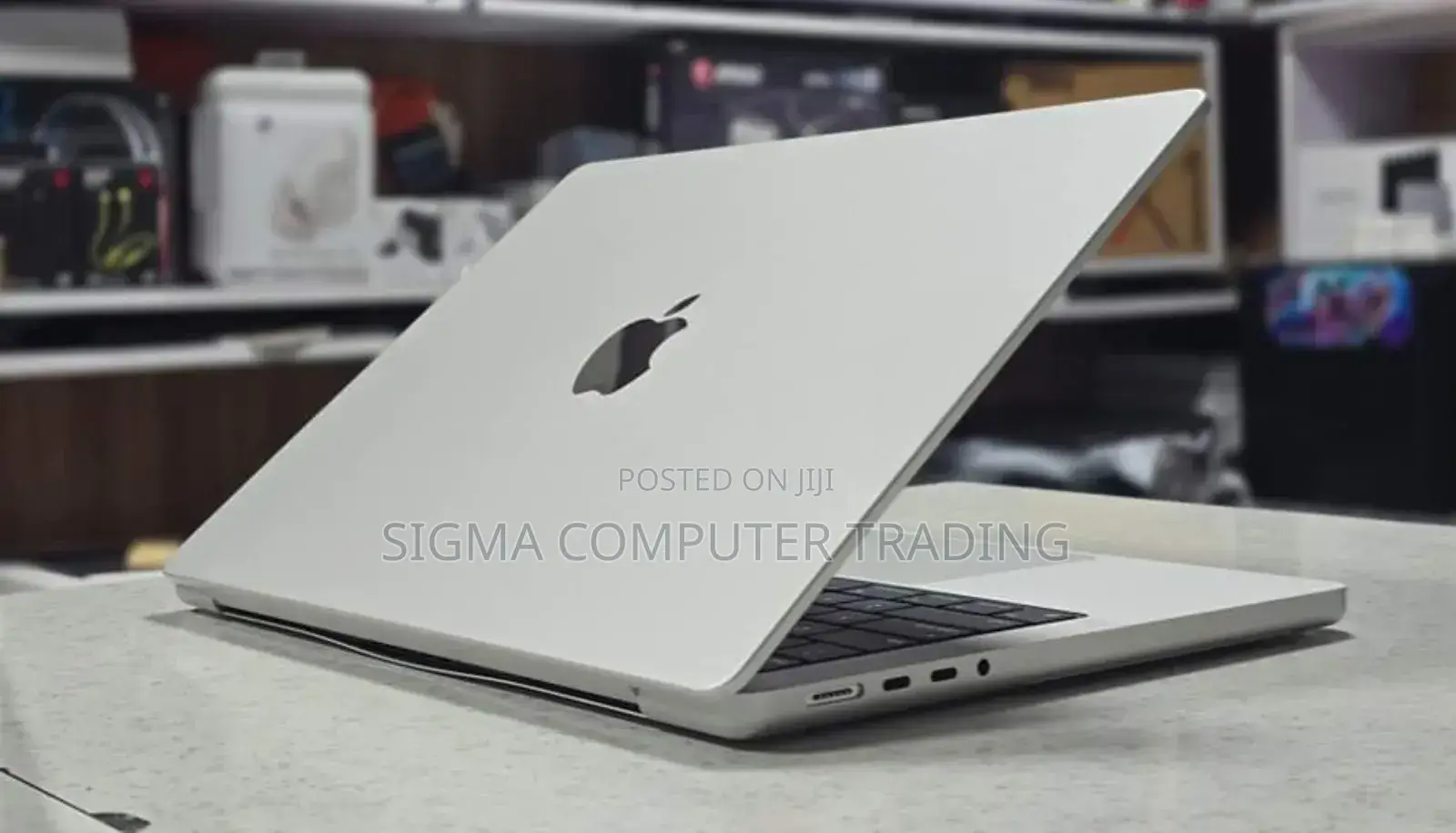 New Laptop Apple MacBook Pro M1 16GB Apple M1 Pro SSD 1T