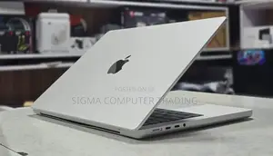 New Laptop Apple MacBook Pro M1 16GB Apple M1 Pro SSD 1T