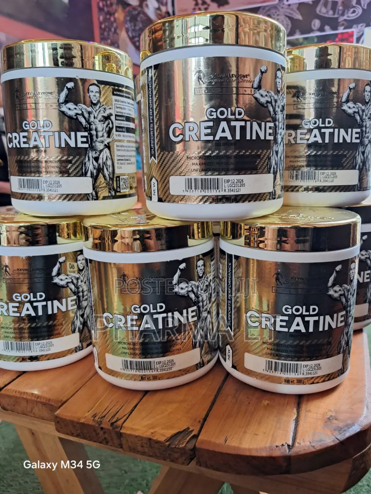 300gm and 60 Serving Creatine Monohydrate (Kevin Leveron)