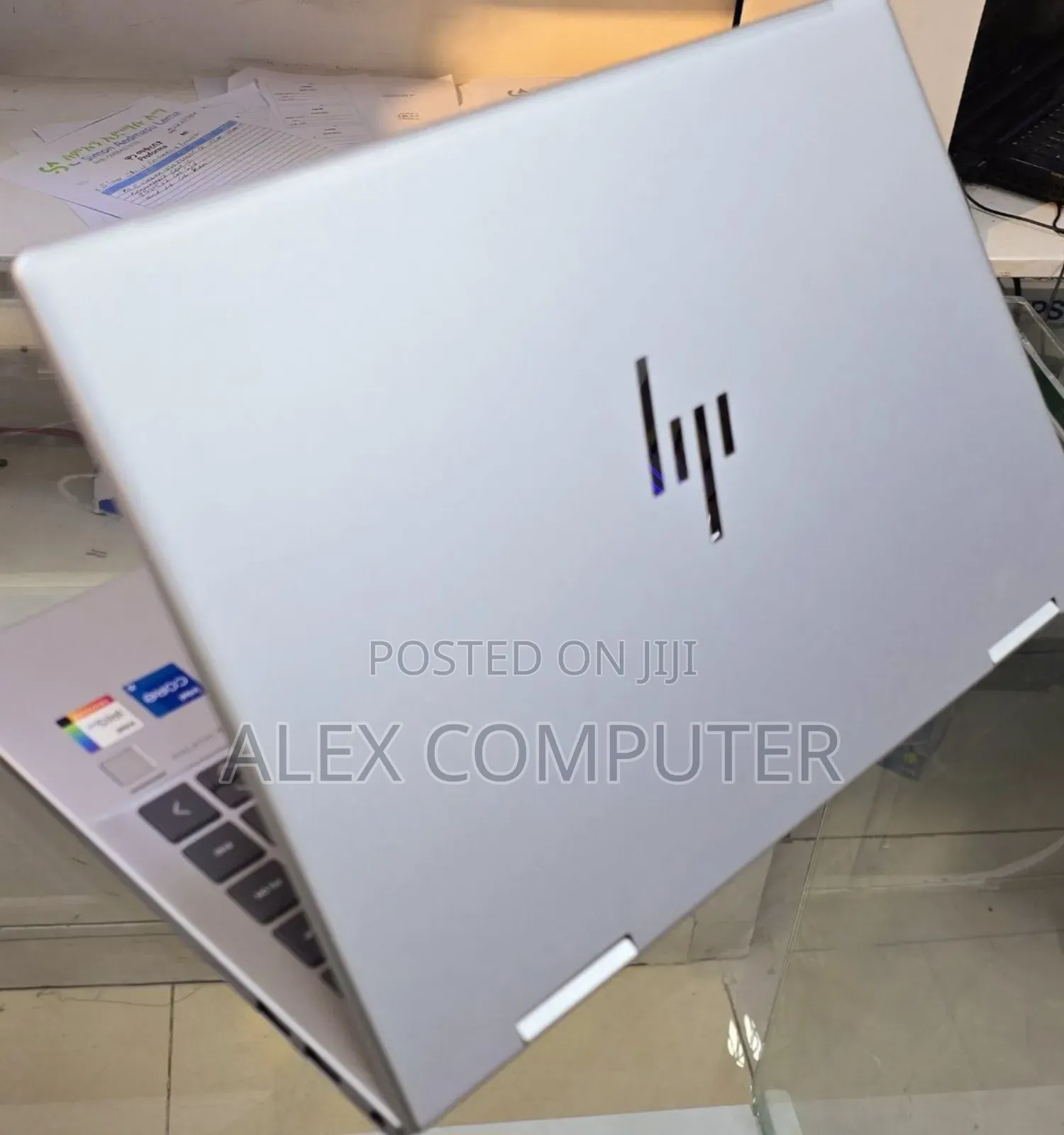 New Laptop HP Envy X360 8GB Intel Core I5 SSD 512GB