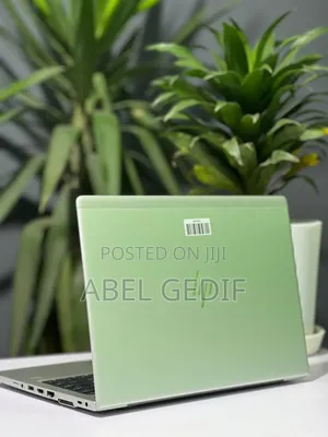 Photo - New Laptop HP EliteBook 840 16GB Intel Core I7 SSD 512GB